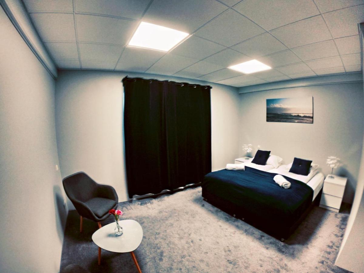 Hotel Tjarna Njarthvik Exteriér fotografie