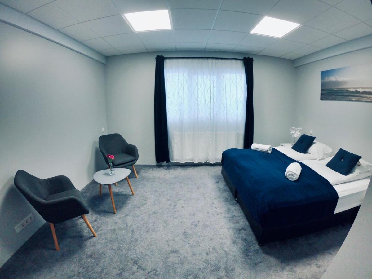 Hotel Tjarna Njarthvik Exteriér fotografie